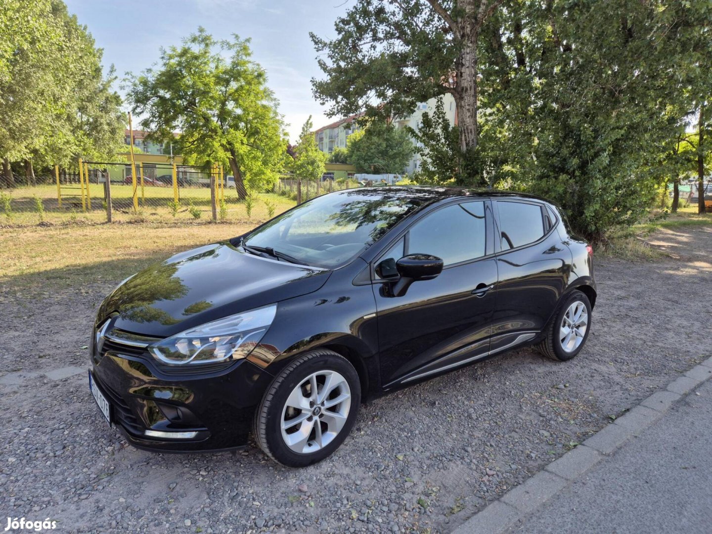 Renault Clio 1.2 16V Limited Magyarországi.SZER...