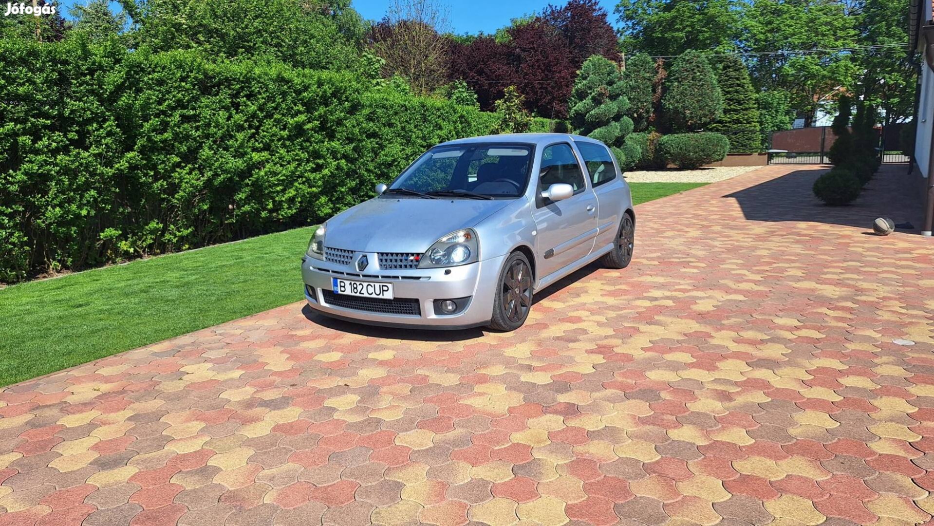 Renault Clio 2.0 16V Sport RS 182