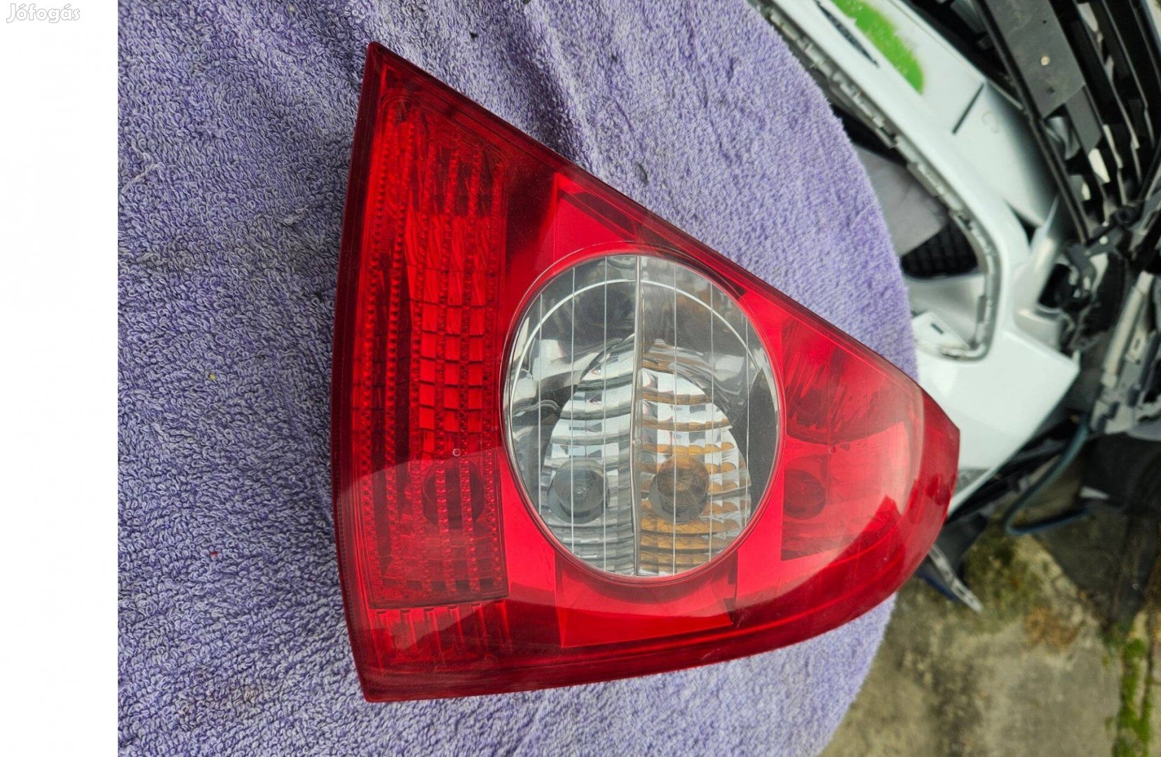 Renault Clio 2 faceliftes jobb hátsó lámpa 2001-