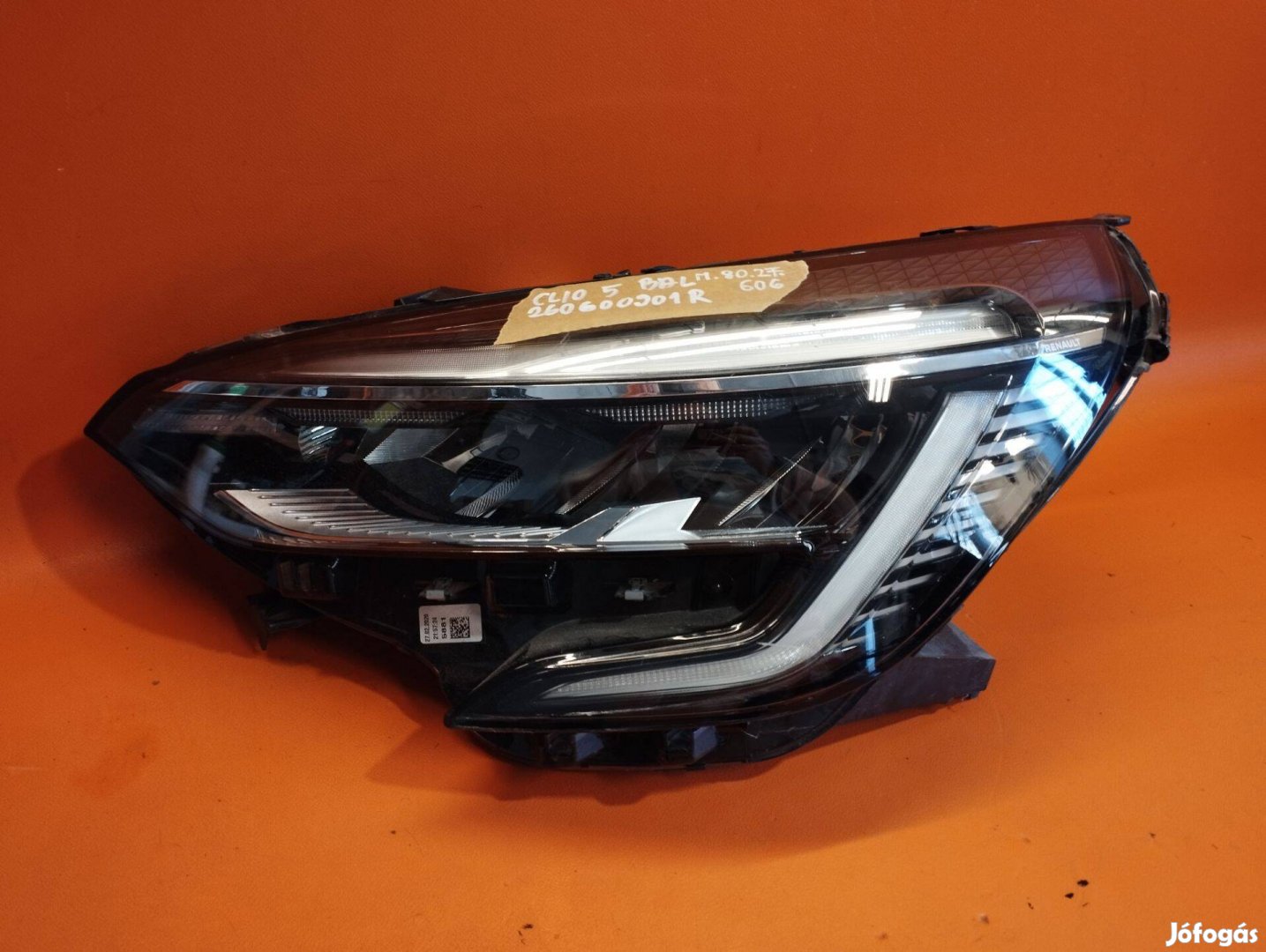 Renault Clio 5 bal led lámpa 260600901R 2F (M.80.606)