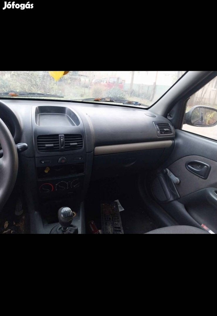 Renault Clio II, 2005-ös évjárat, 1.2 benzines (58 LE) bontódik