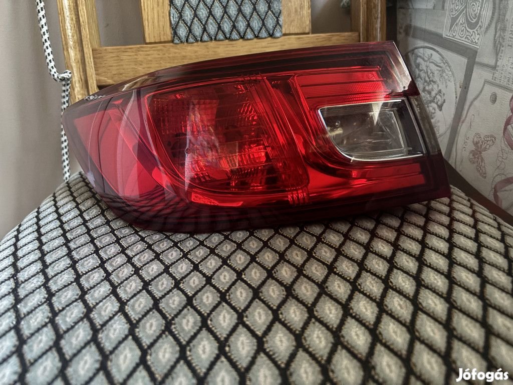 Renault Clio IV bal hátsó lámpa 265554091R
