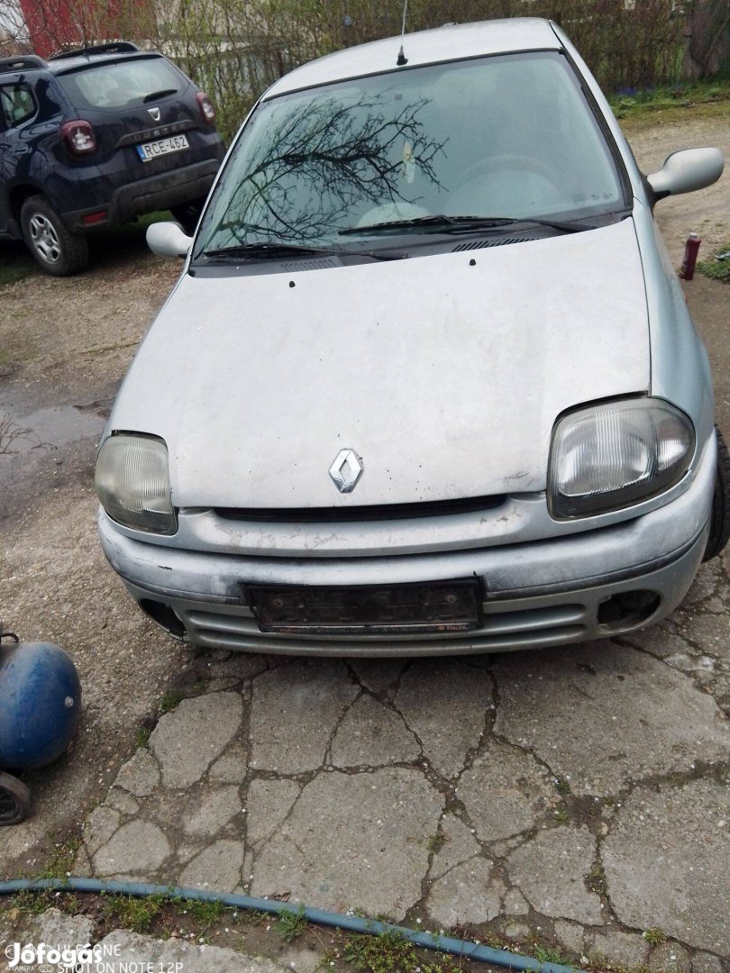 Renault Clio egyben vagy bontásra
