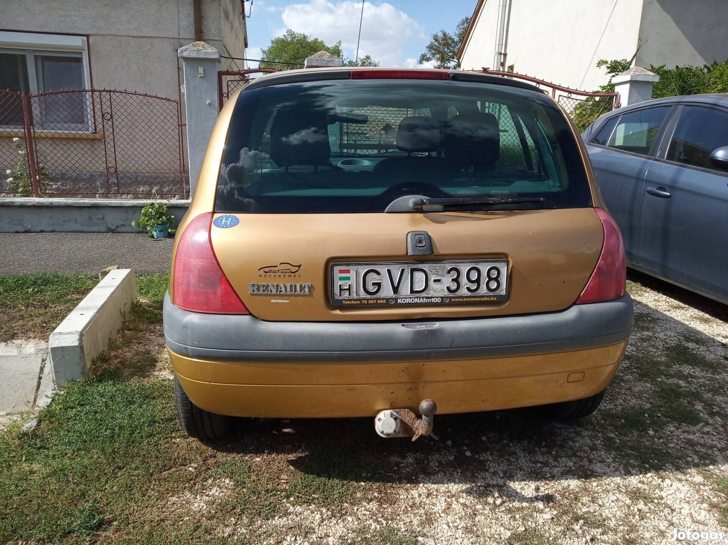 Renault Clio gazdát cserélne