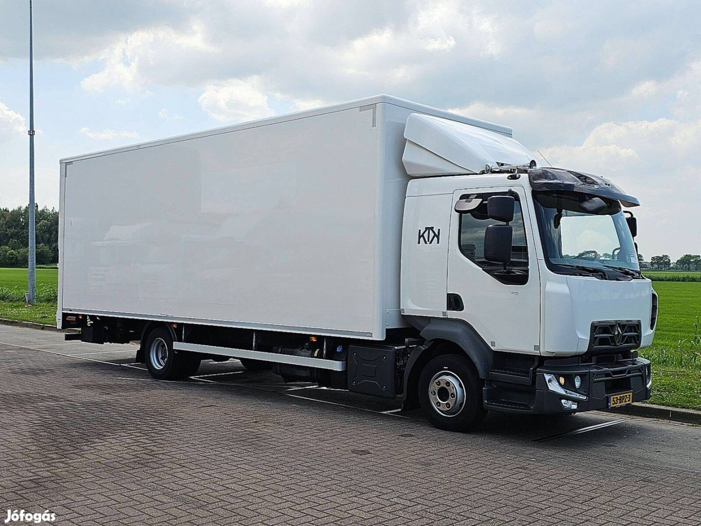 Renault D 240 / 499.428 km / Lízing 20%-tól