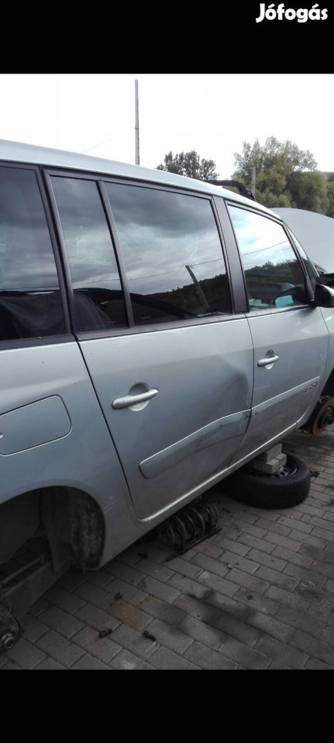 Renault Espace IV 3.0 dci bontott alkatrészei 