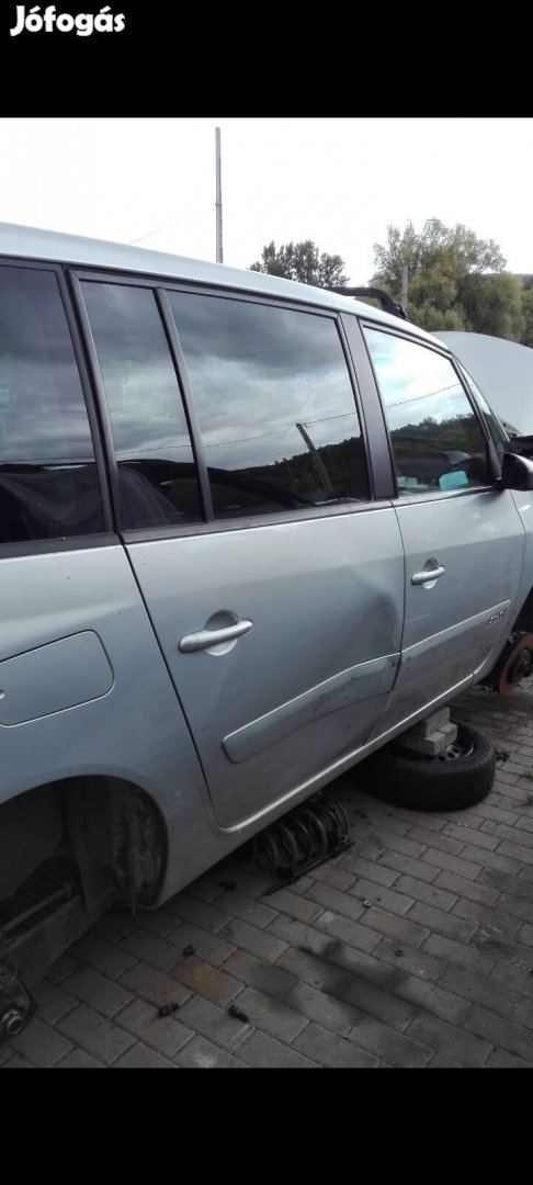 Renault Espace IV 3.0 dci bontott alkatrészei 