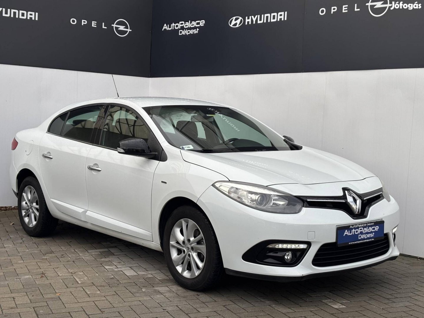 Renault Fluence 1.6 Limited magyarországi / 98e...