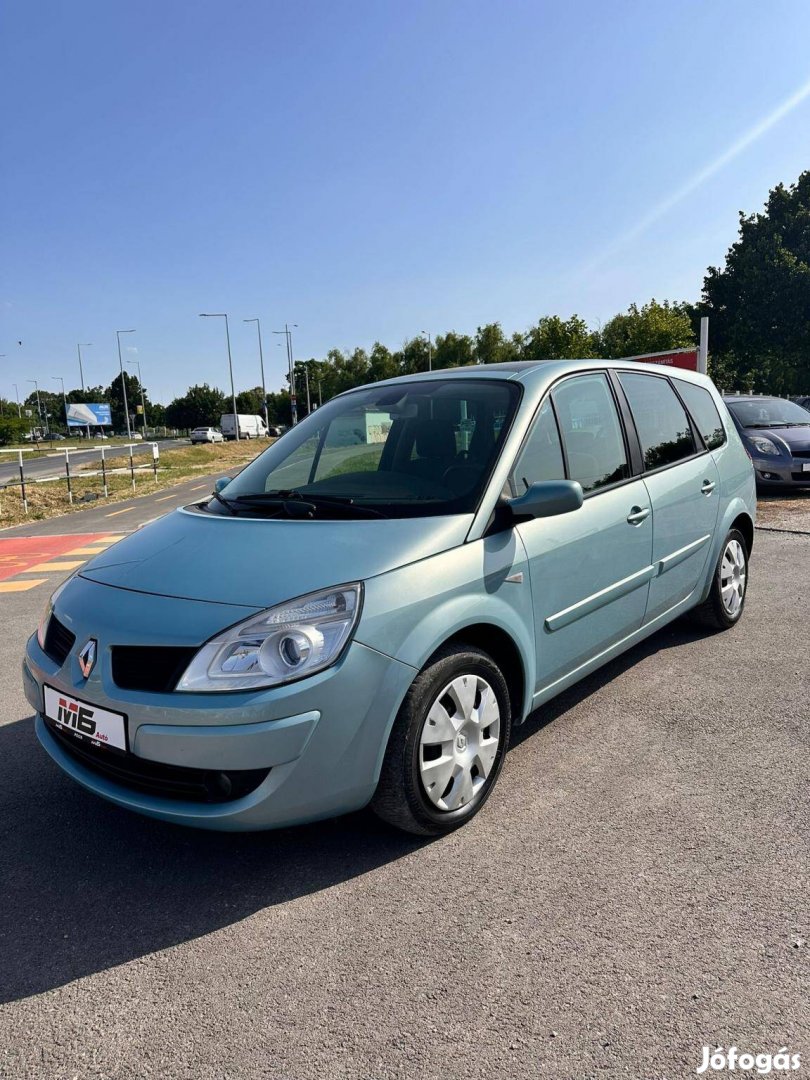 Renault GRAND Scenic Scénic 2.0 Dynamique 7 SZE...