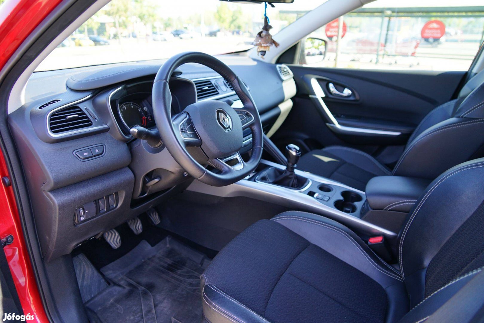 Renault Kadjar 1.6 TCE intest eladó