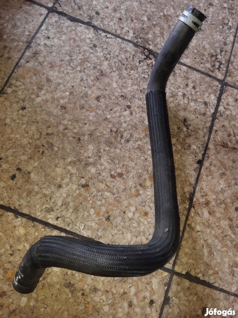 Renault Kadjar Vízcső