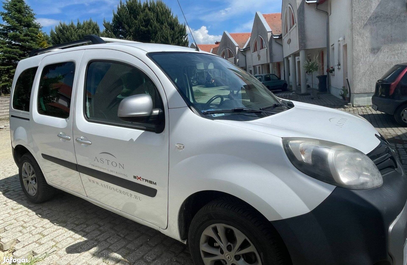 Renault Kangoo 5 személyes kisteher!