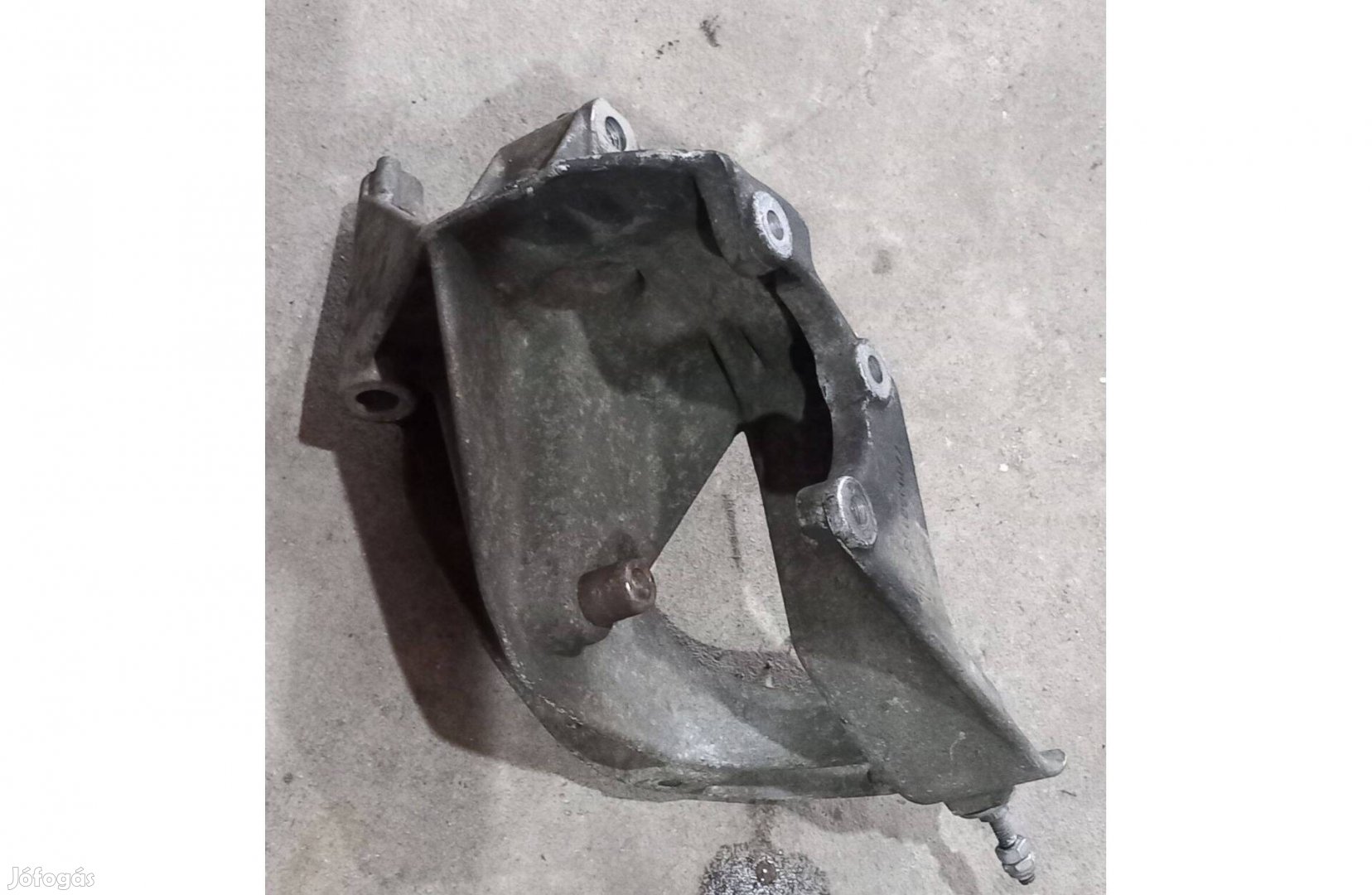 Renault Kangoo 97- 1.9 Generátor tartó rögzítő konzol bak 7646