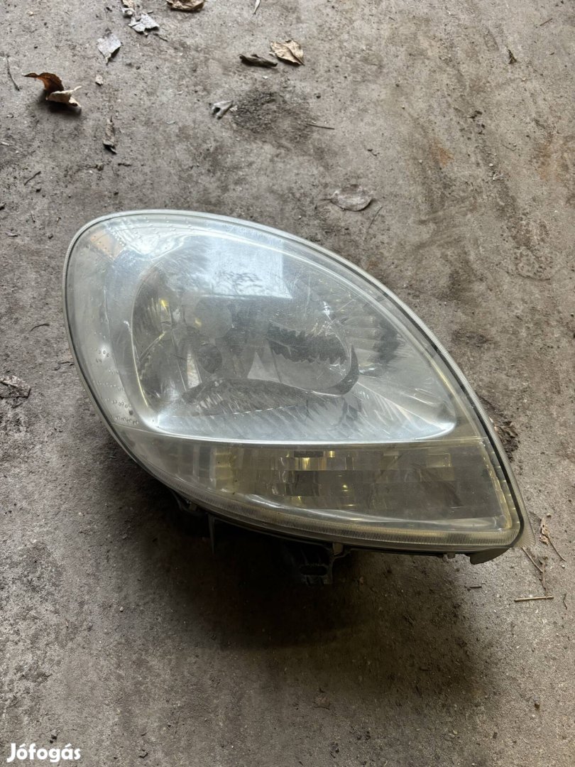 Renault Kangoo jobb első lámpa 
