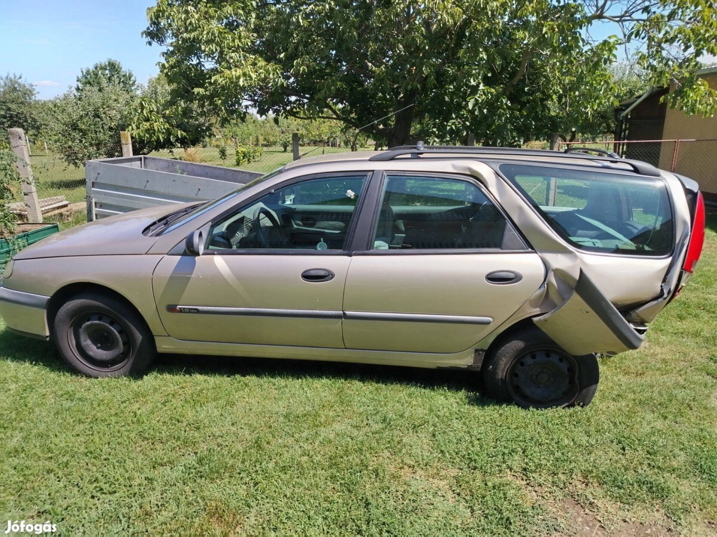 Renault Laguna 1.6 törött