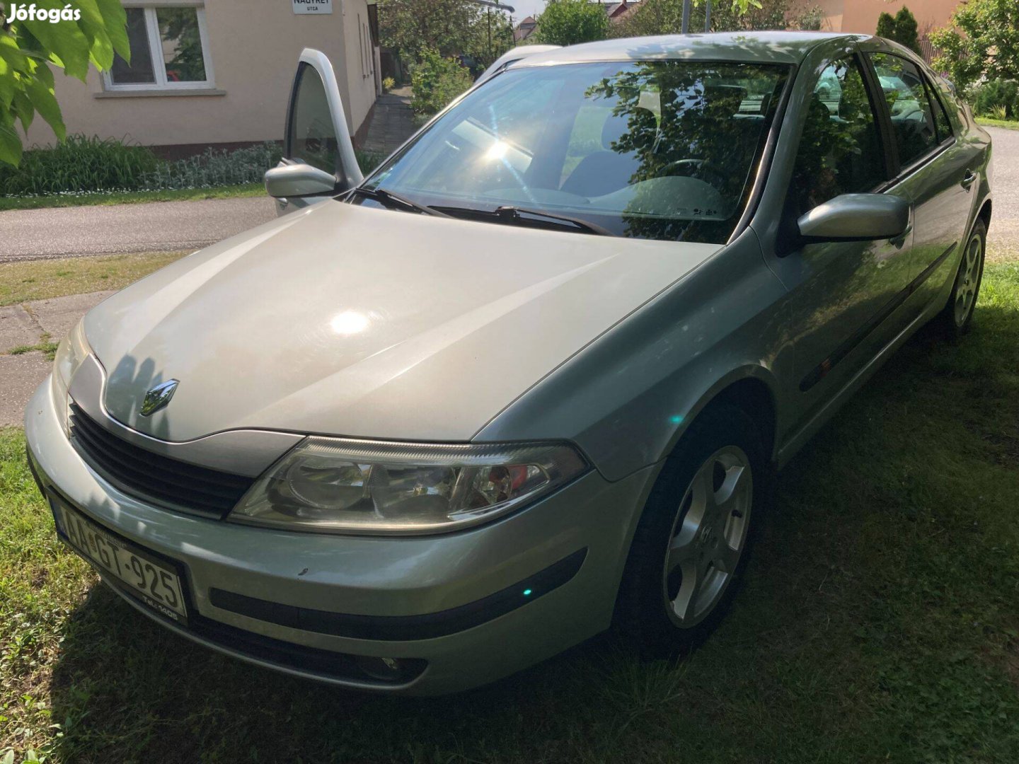 Renault Laguna 2 1.6 benzin szép megbízható állapot eladó részletre is