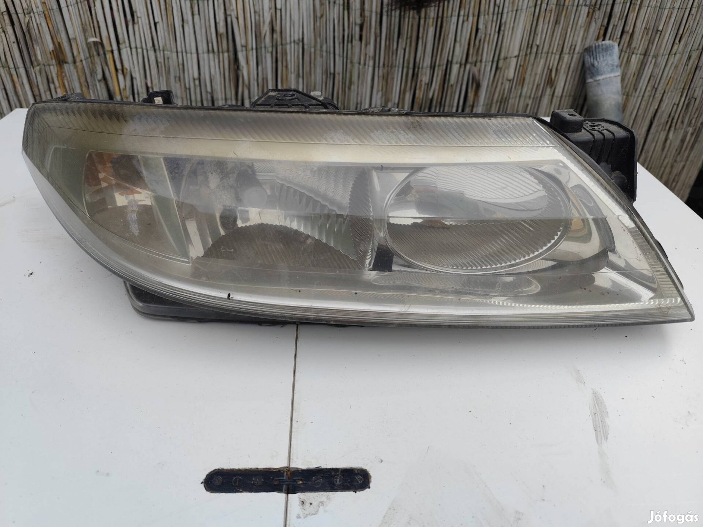 Renault Laguna 2 lámpa testek eladók 