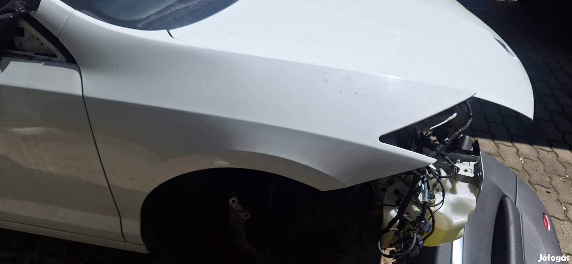 Renault Laguna 3 coupe jobb első sárvédő