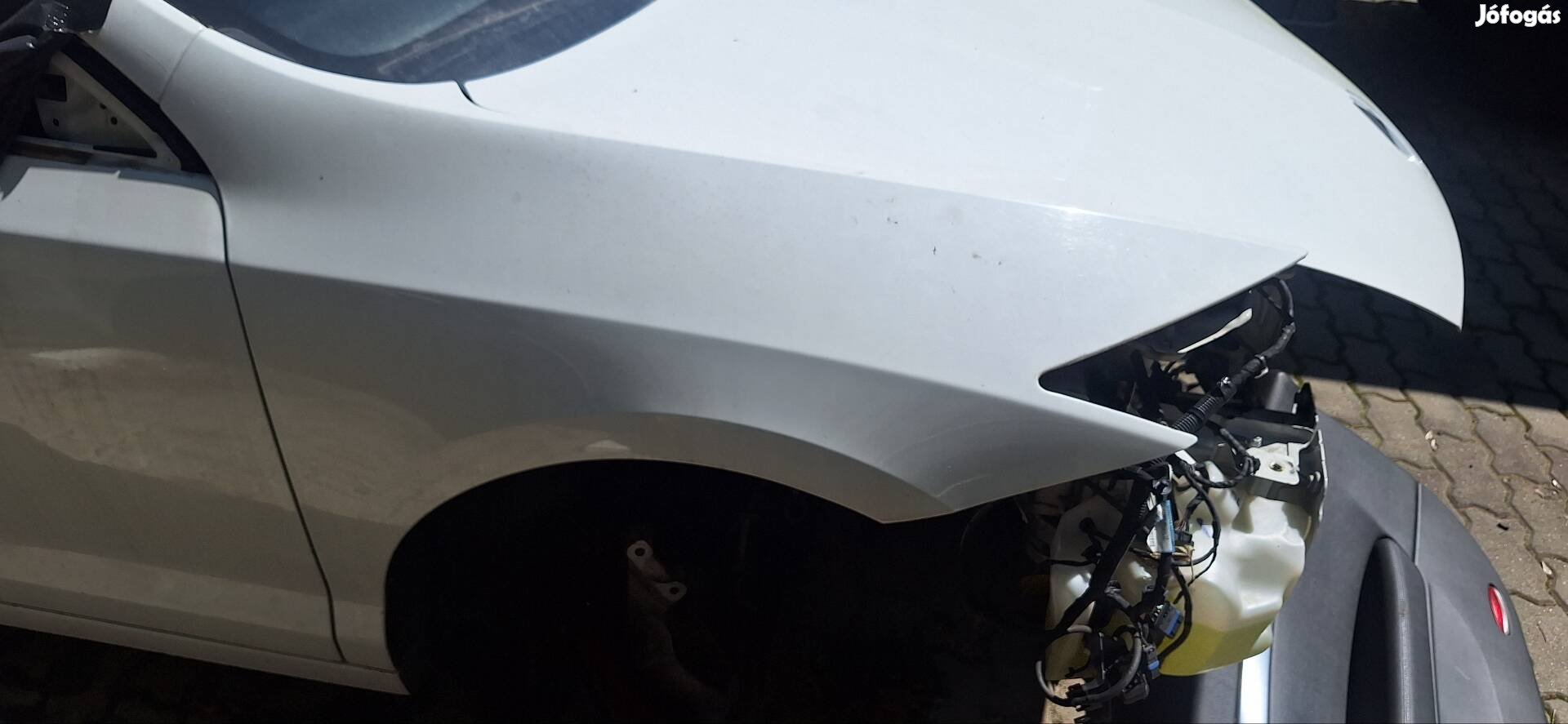 Renault Laguna 3 coupe jobb első sárvédő