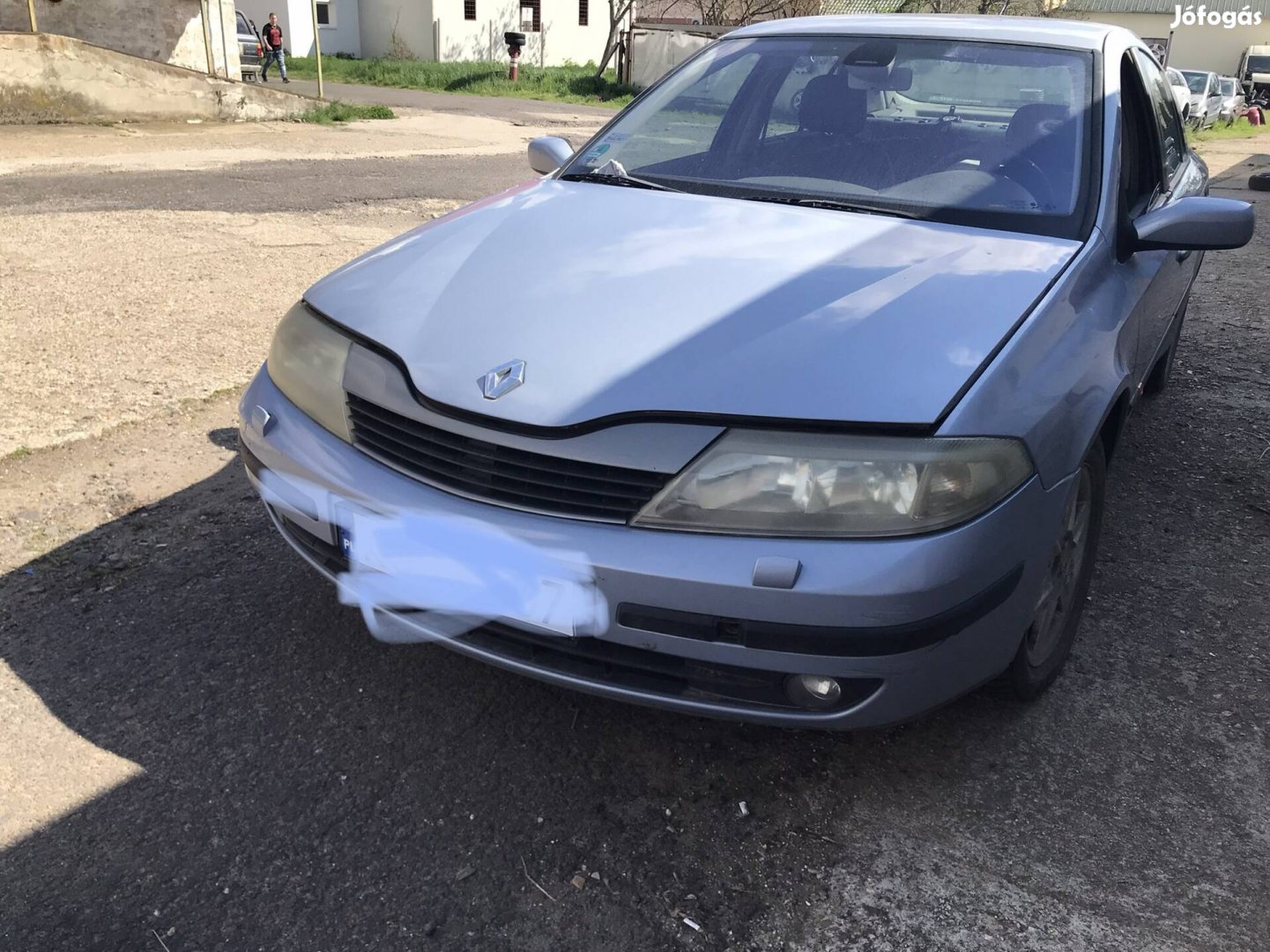 Renault Laguna III 1.6b,5ajtós alkatrészek