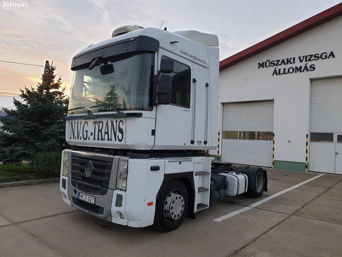 Renault Magnum 480 Eev Mega nyergesvontató EUR5