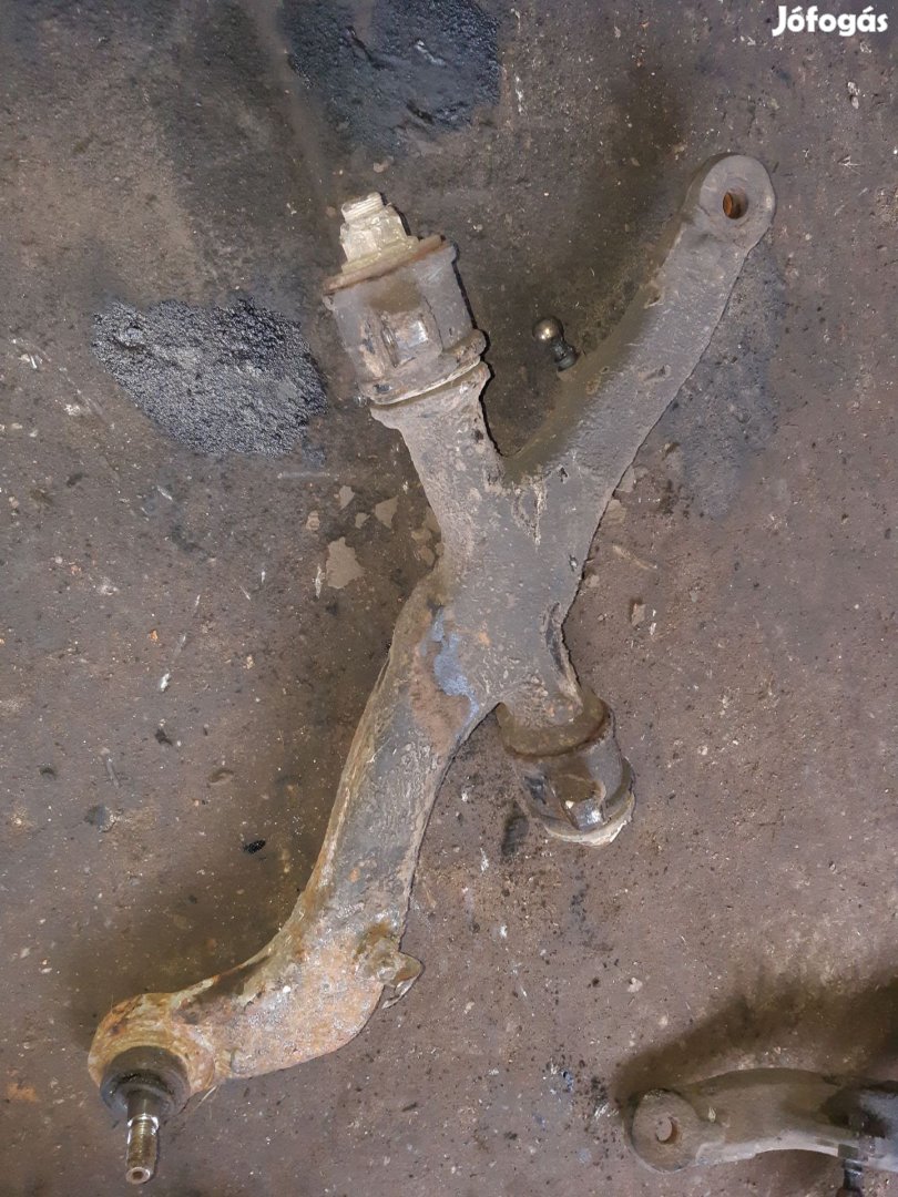 Renault Master 03-10 Bal Első Felső Lengőkar