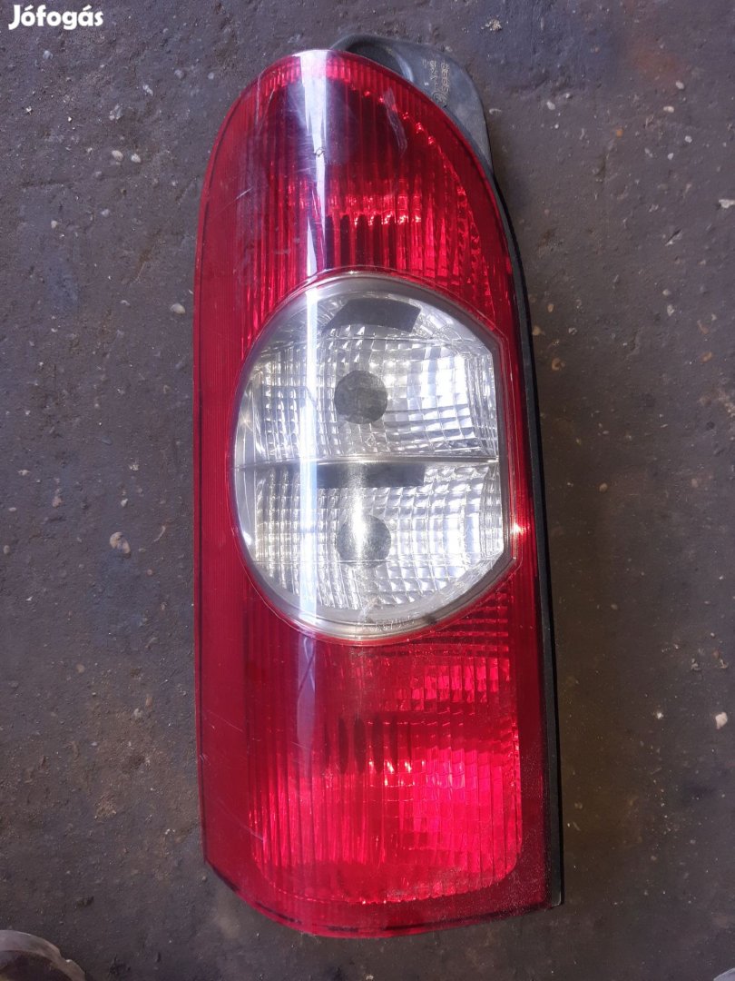 Renault Master 03-10 Bal Hátsó Lámpabúra