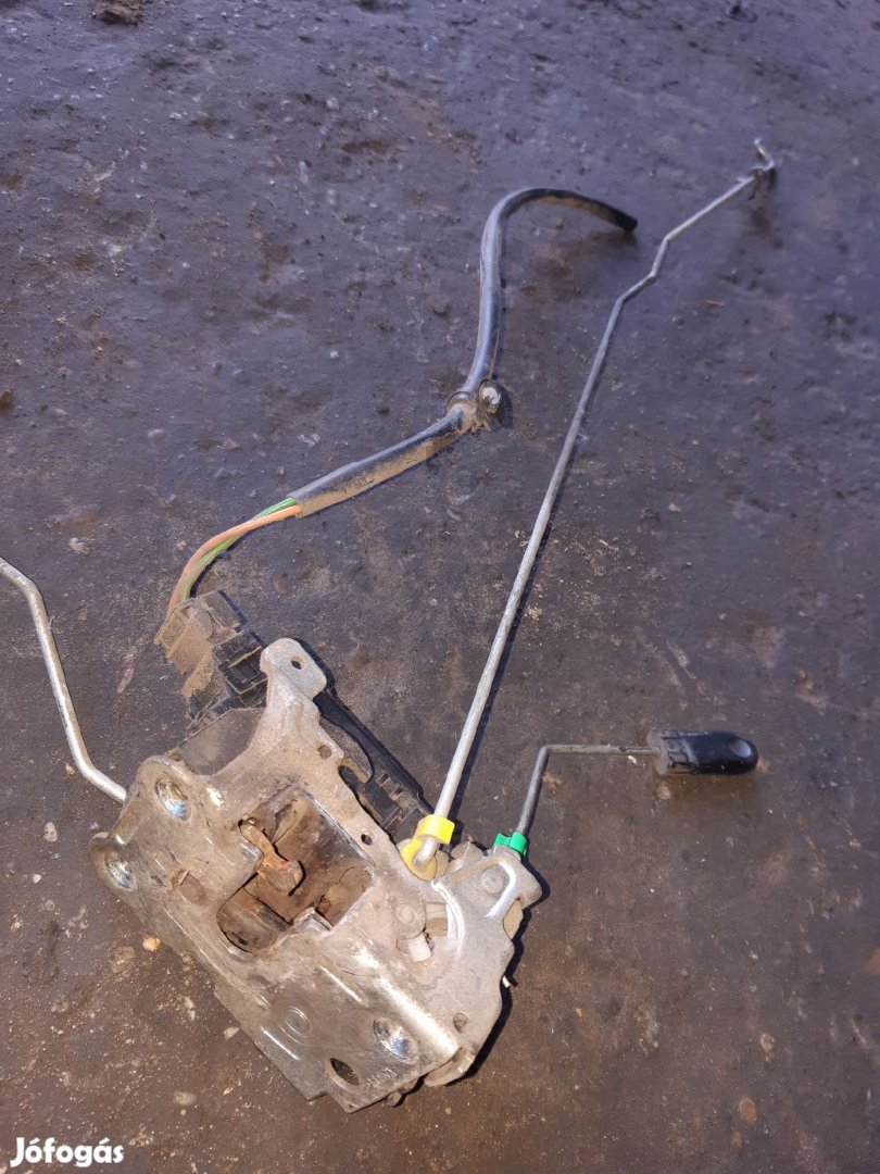 Renault Master 03-10 Jobb Első Ajtó Zárszerkezet + Központizár Motor