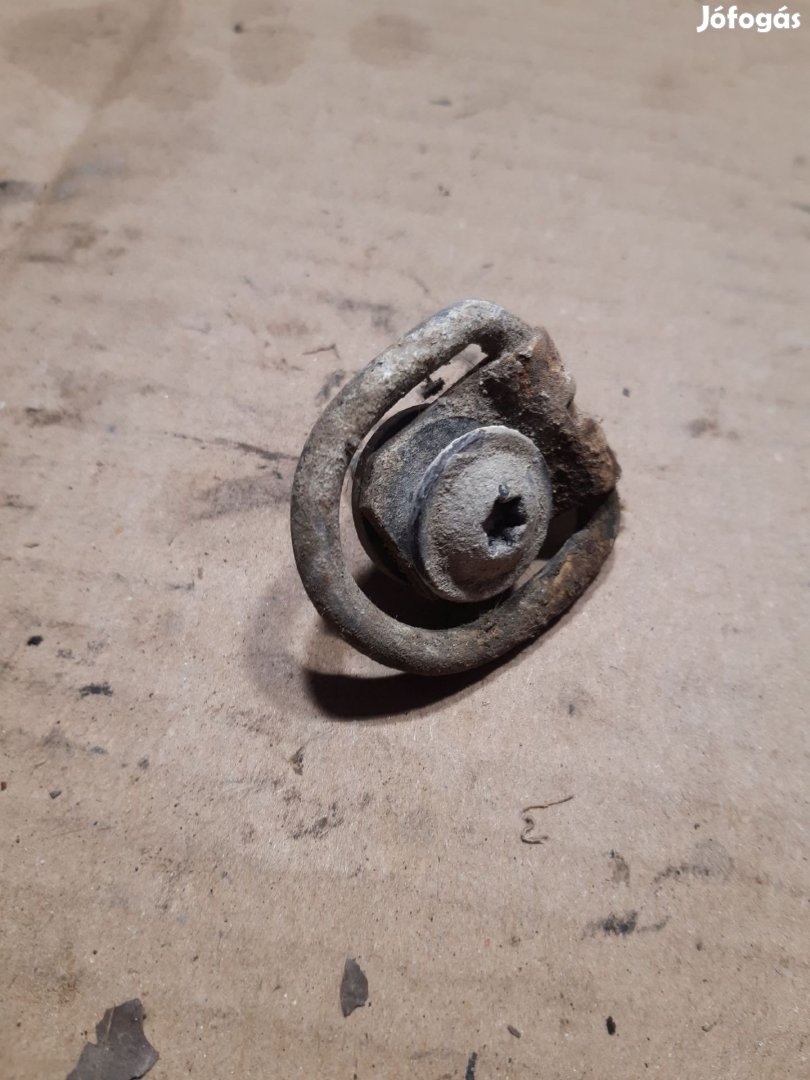 Renault Master 03-10 Rakományrögzítő Fül