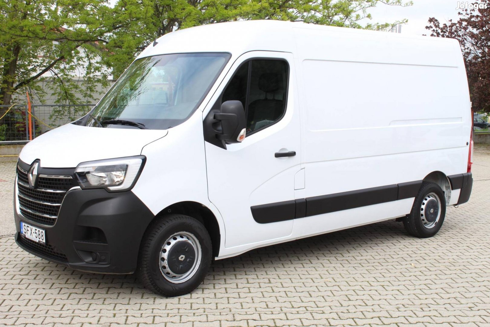Renault Master 2.3 dCi 135 L2H2 3,3t Business 1...