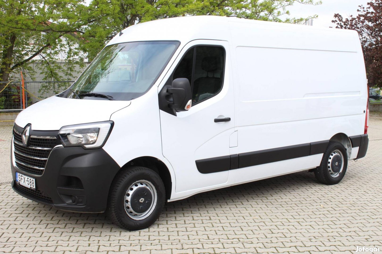 Renault Master 2.3 dCi 135 L2H2 3,3t Business 1...