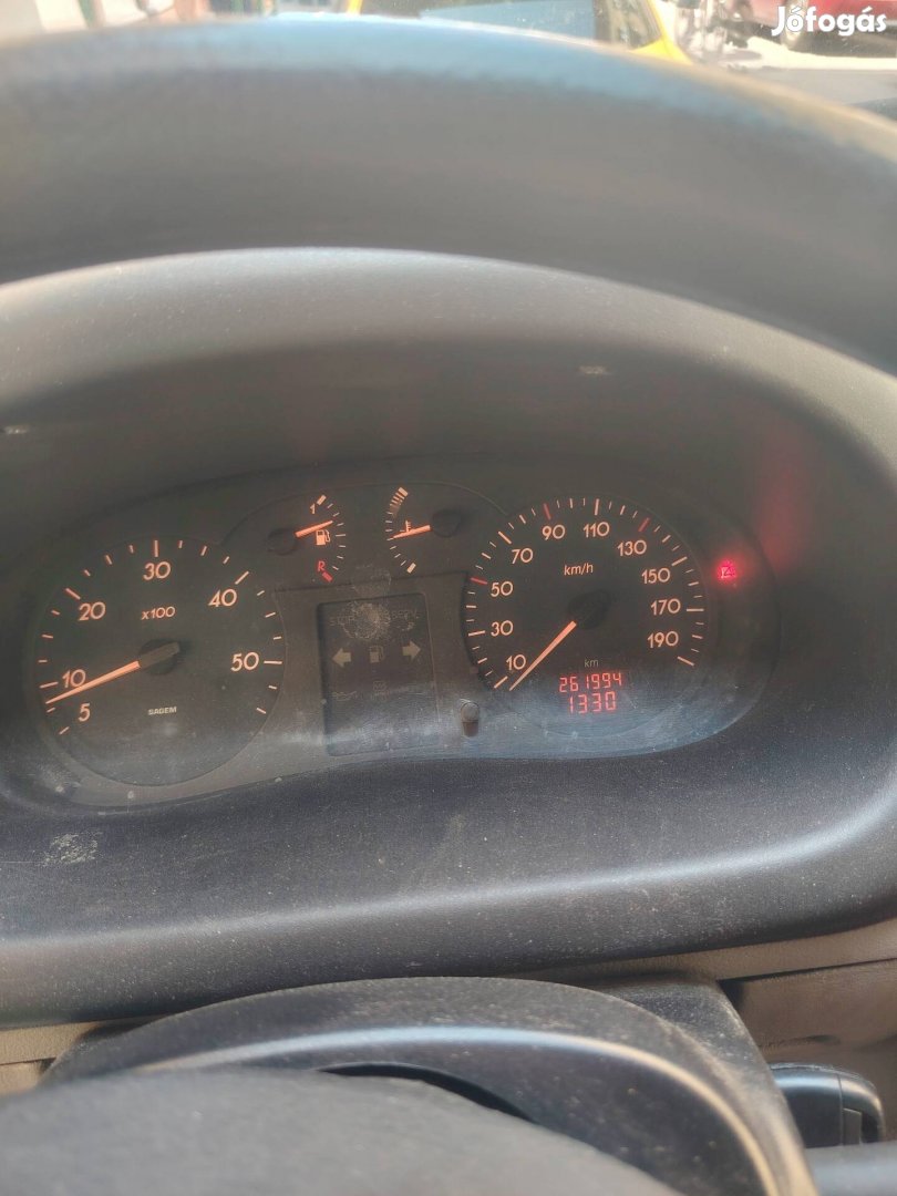 Renault Master CDI 1.9 teheraútó