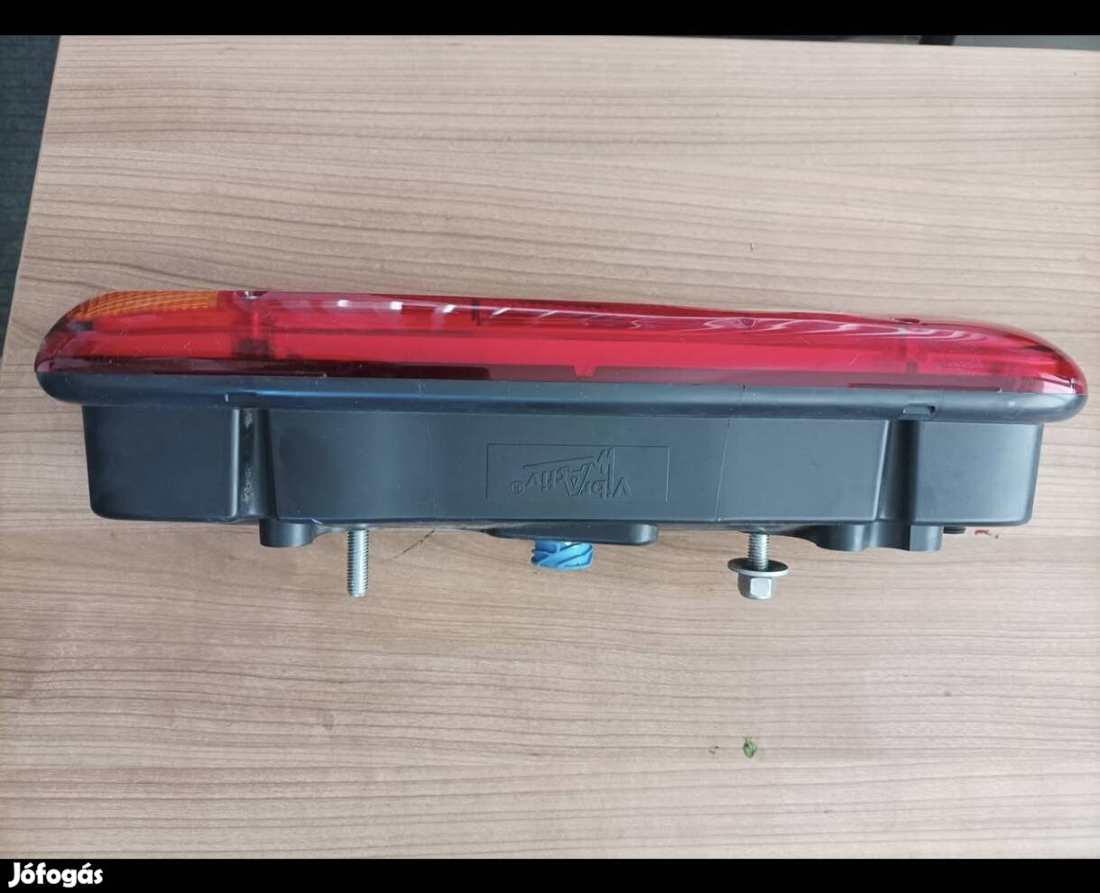 Renault Master hátsó lámpa kompatibilis sok kis teherautóval