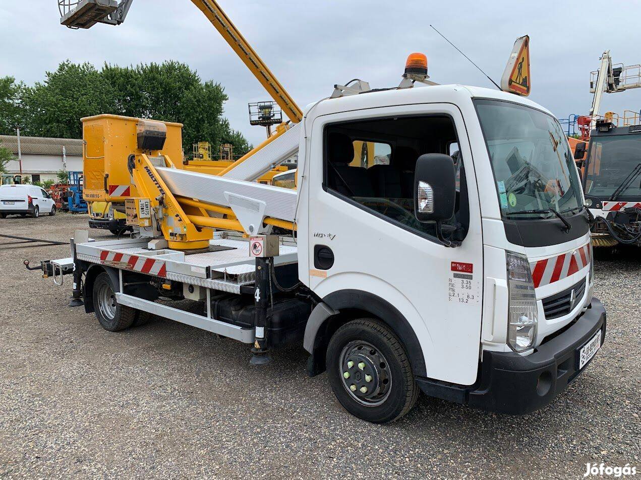 Renault Maxity Multitel MX170 - 17 m