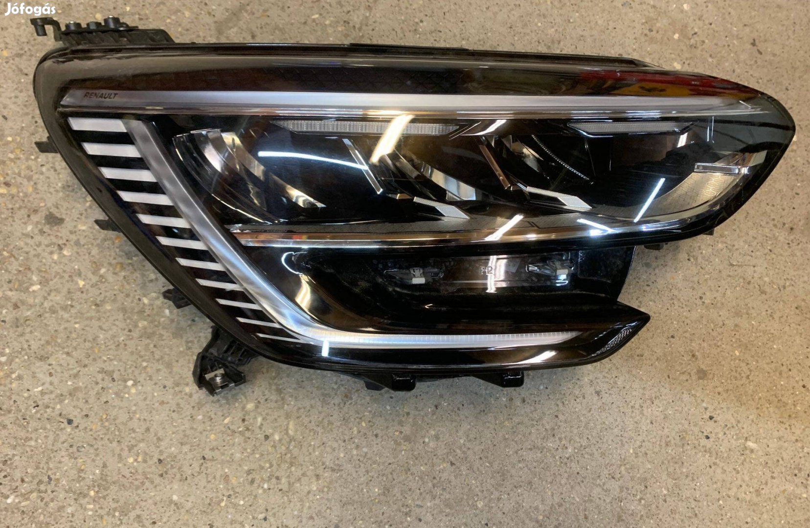 Renault Megan 4 Fényszóró jobbos full led 260103060R