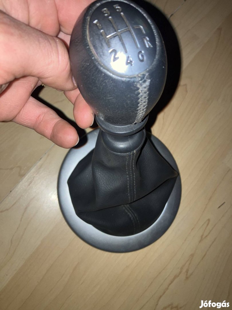 Renault Megan 6 sebességű váltógomb és szoknya 