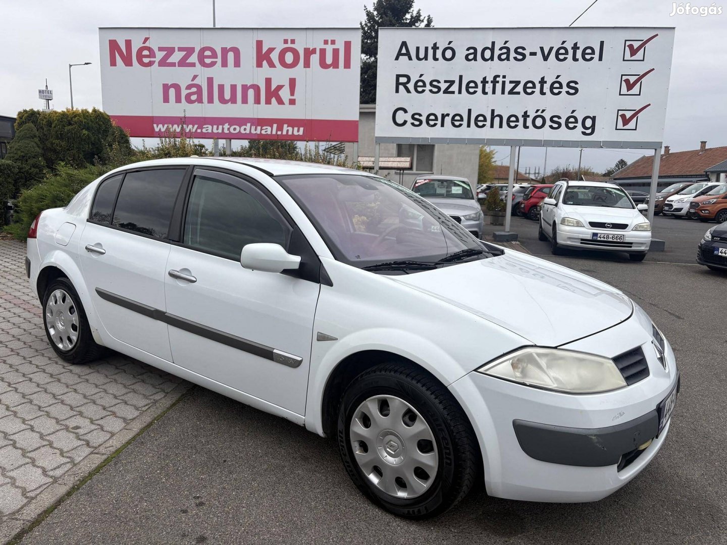 Renault Megane 1.6 16V Sedan Magyarországi