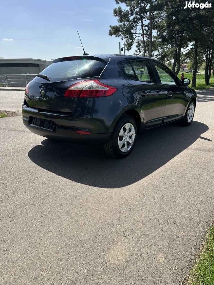 Renault Megane 1.6 Dynamique 3 Év Garancia/Navi...