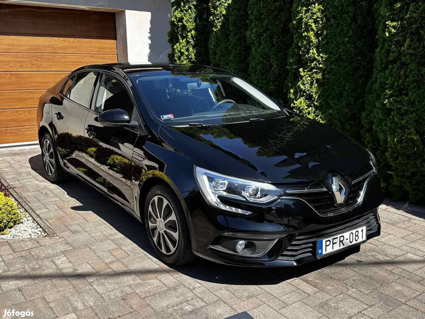 Renault Megane 1.6 SCe Life Magyarországi