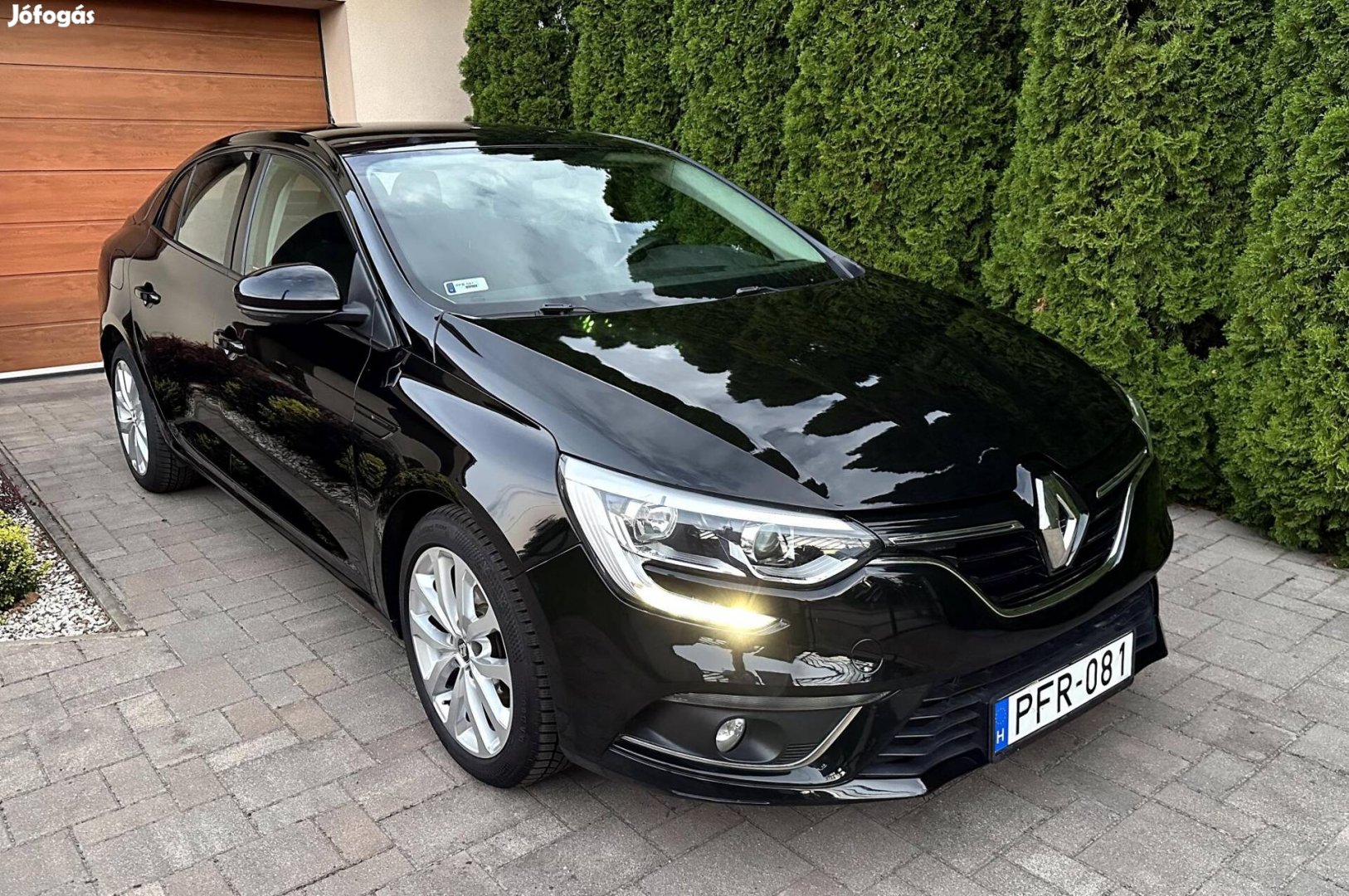 Renault Megane 1.6 SCe Limited Magyarországi 11...