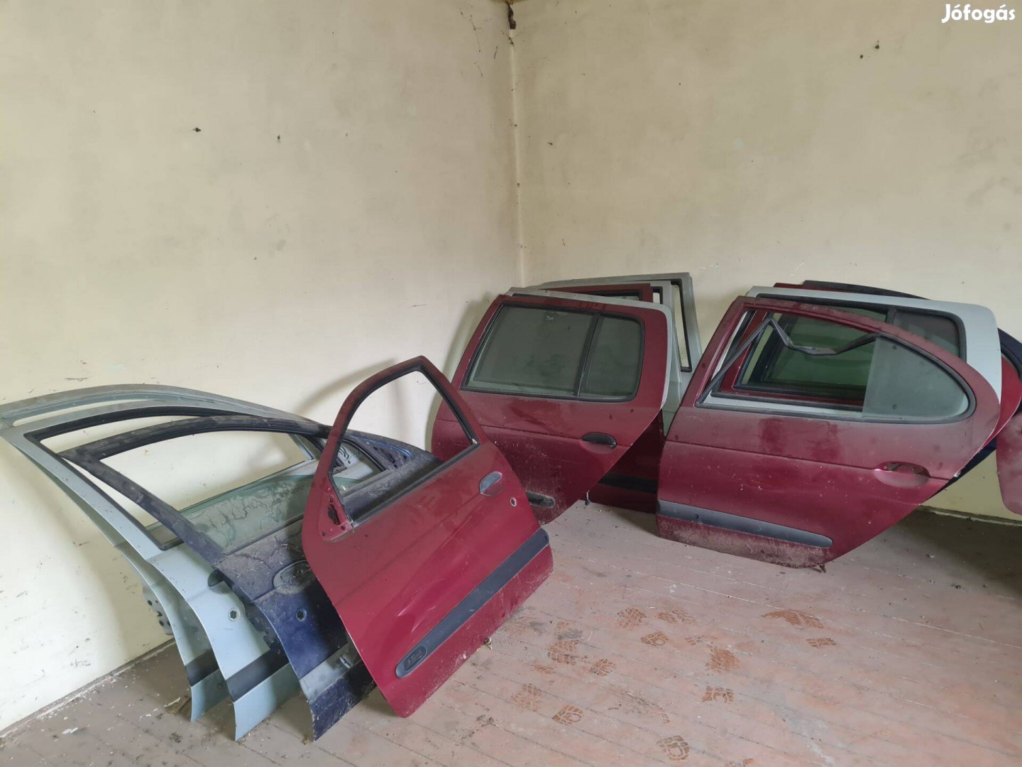 Renault Megane 1-es ajtók (96-02) kombi 5 ajtós és sedan
