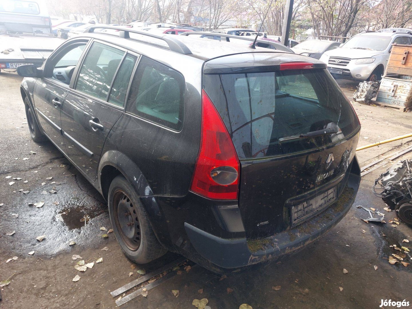 Renault Megane 2 kombi karosszéria elemei fekete