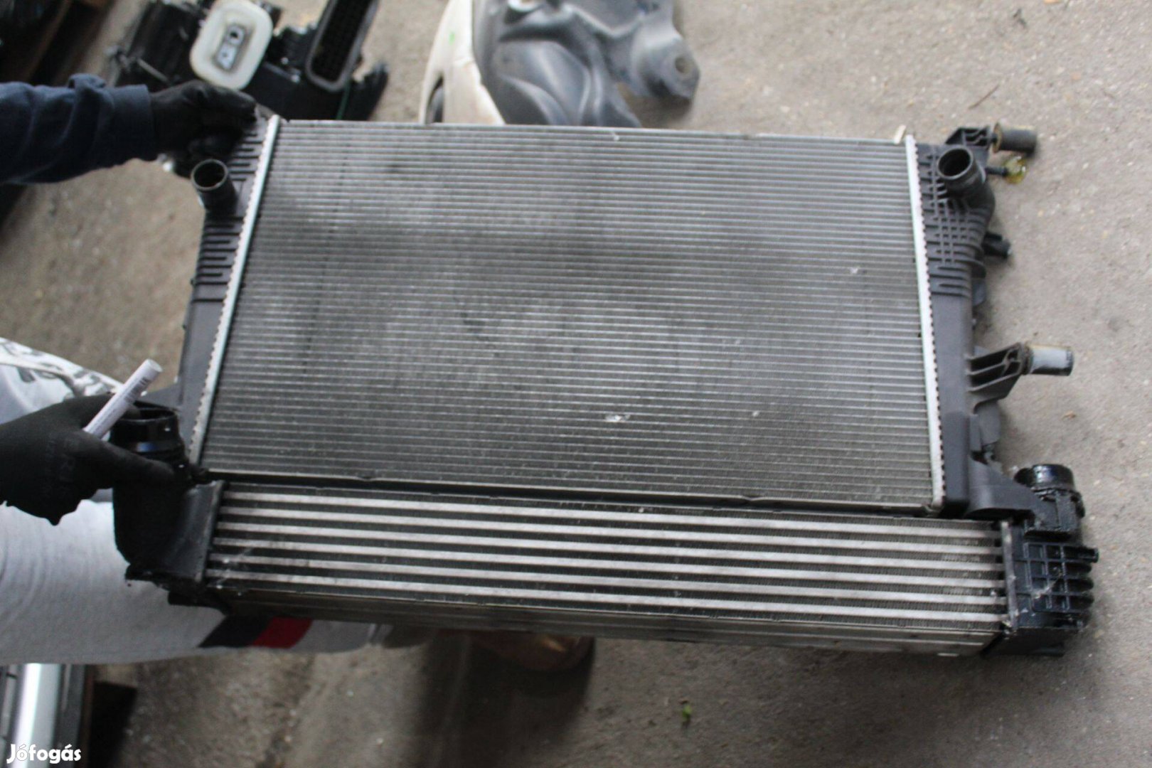 Renault Megane 3 2010- intercooler hűtő