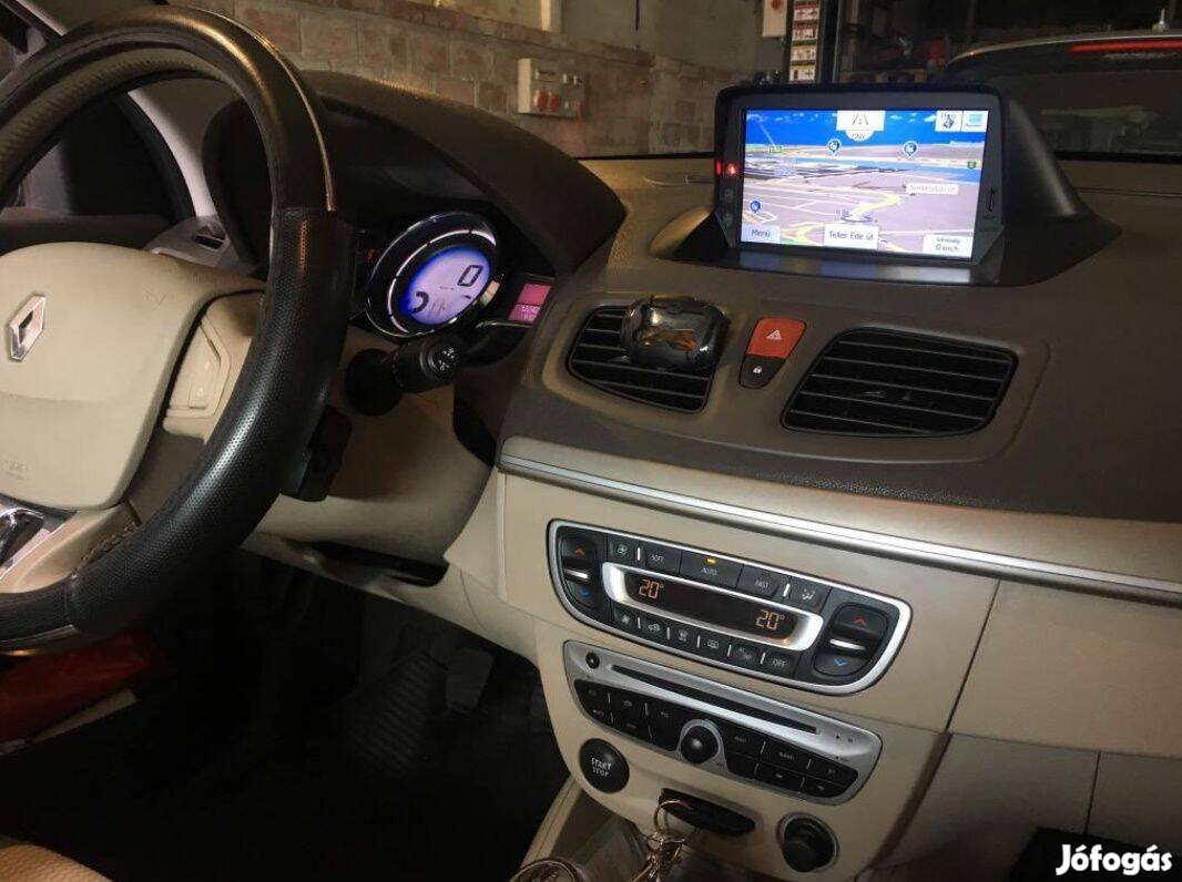 Renault Megane 3 Carplay Multimédia Android GPS Rádió Tolatókamerával