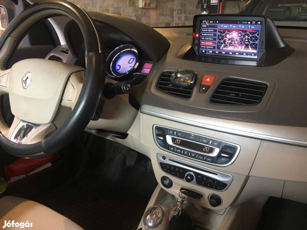 Renault Megane 3 Carplay Multimédia Android GPS Rádió Tolatókamerával