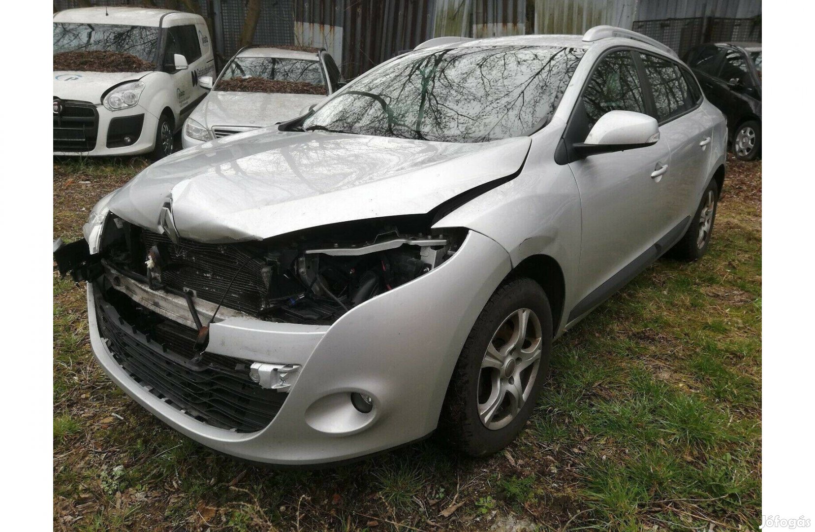 Renault Megane 3 Kombi alkatrész bontás 2009-
