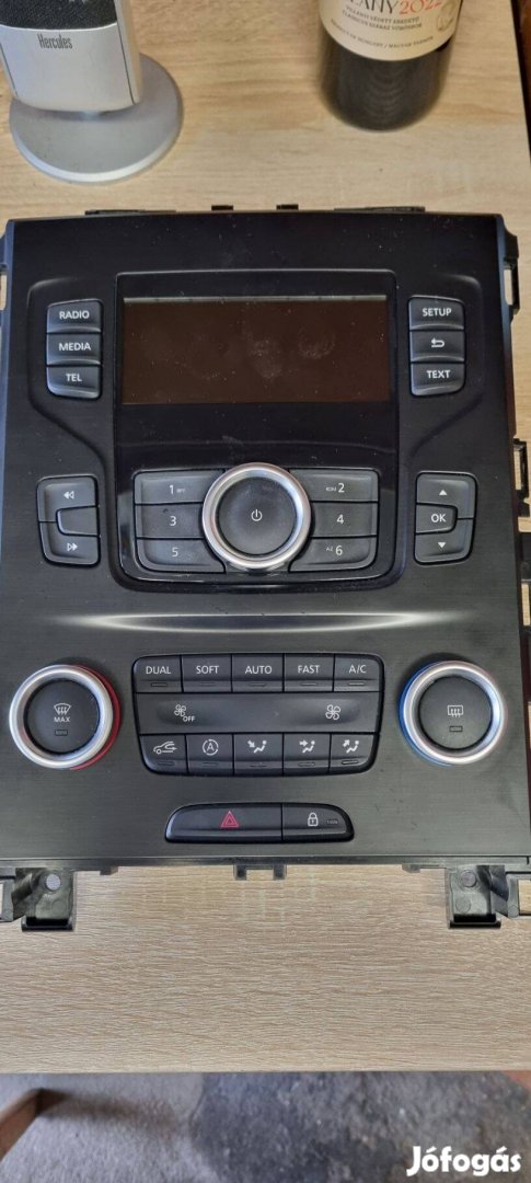 Renault Megane 4 gyári rádió
