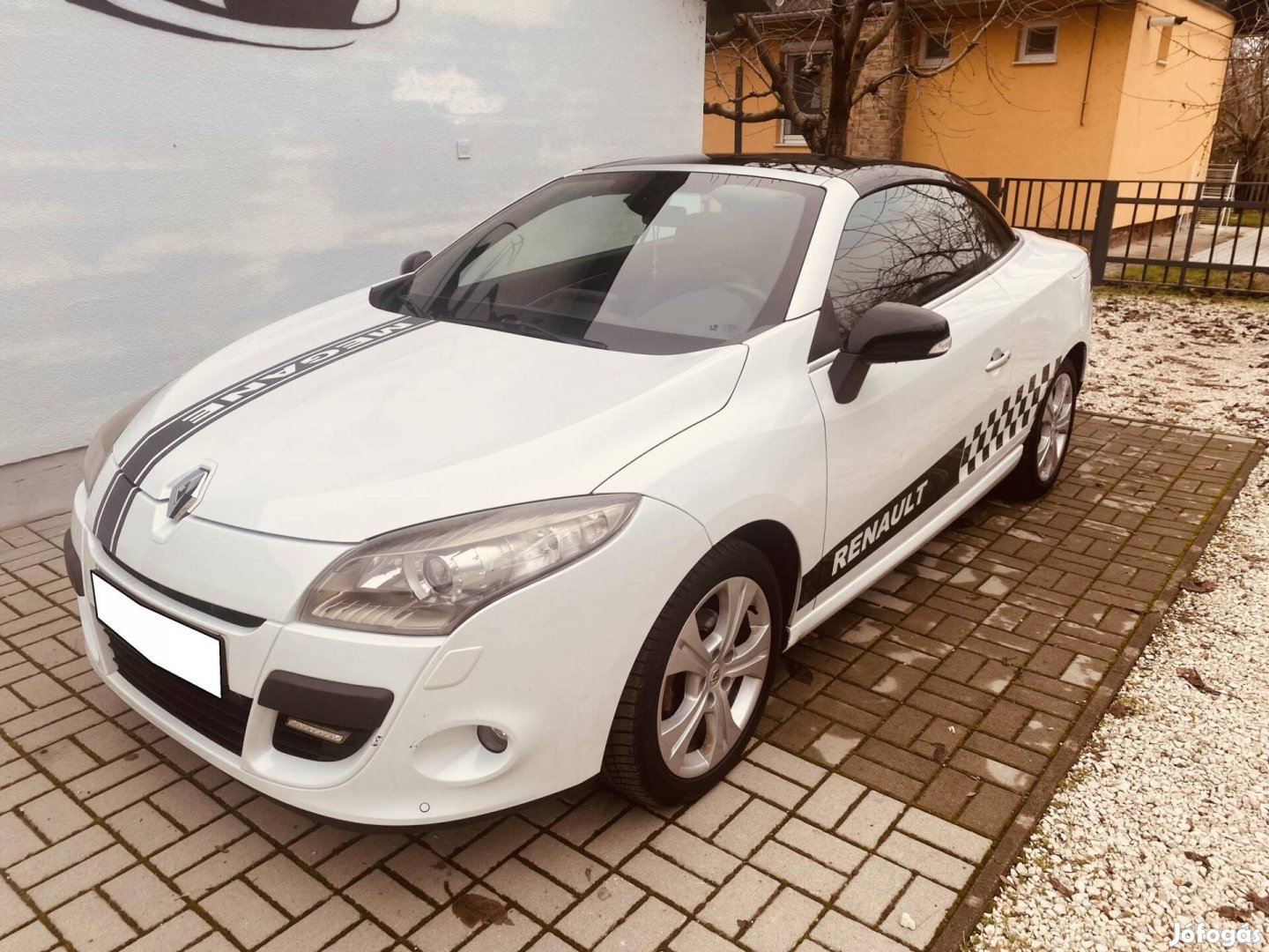 Renault Megane CC 1.6 Dynamique Gyöngyház. Ülés...