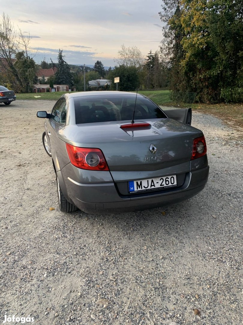 Renault Megane CC II alkatrésznek eladó 