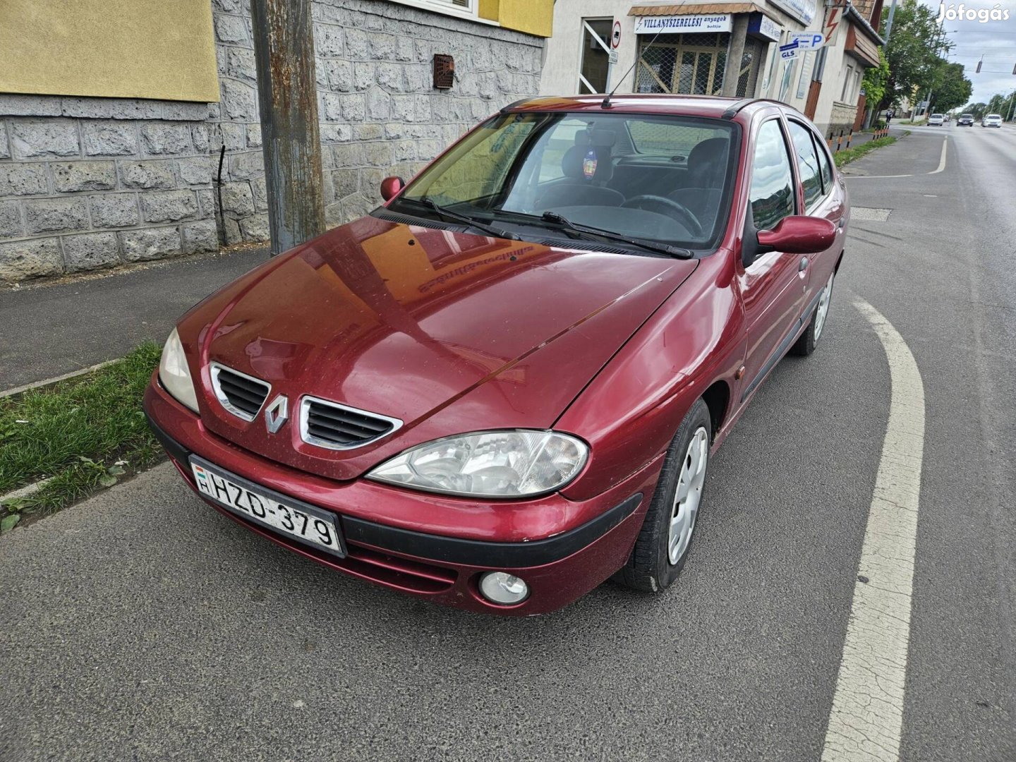 Renault Megane Classic 1.4 16V Alize Vonóhorog